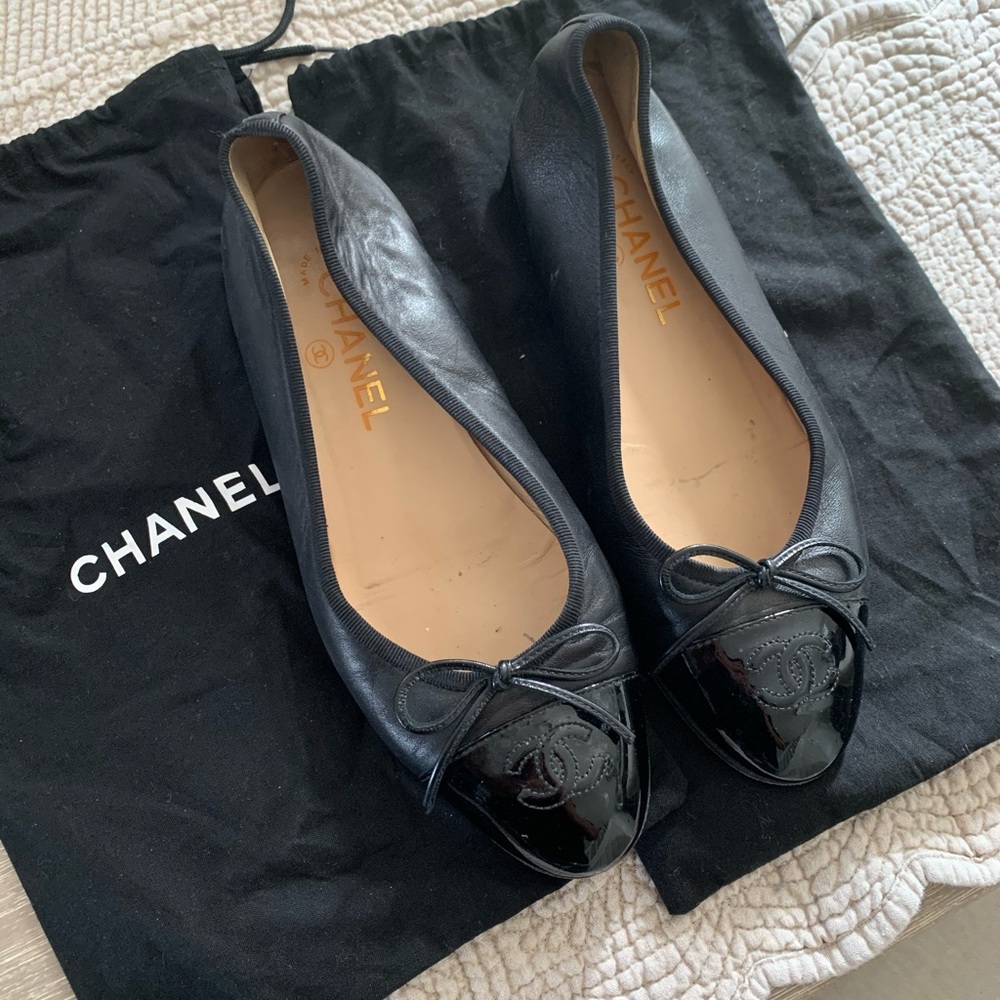 CHANEL ballerina flats